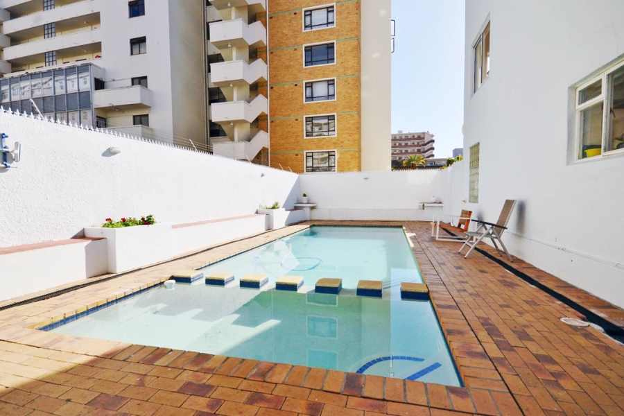 To Let 3 Bedroom Property for Rent in Sea Point Western Cape